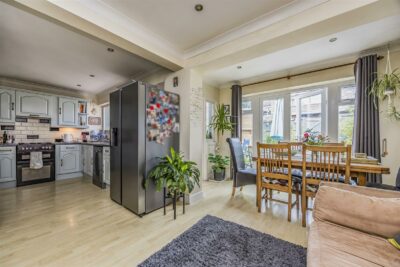 house - terraced for sale woolmer street