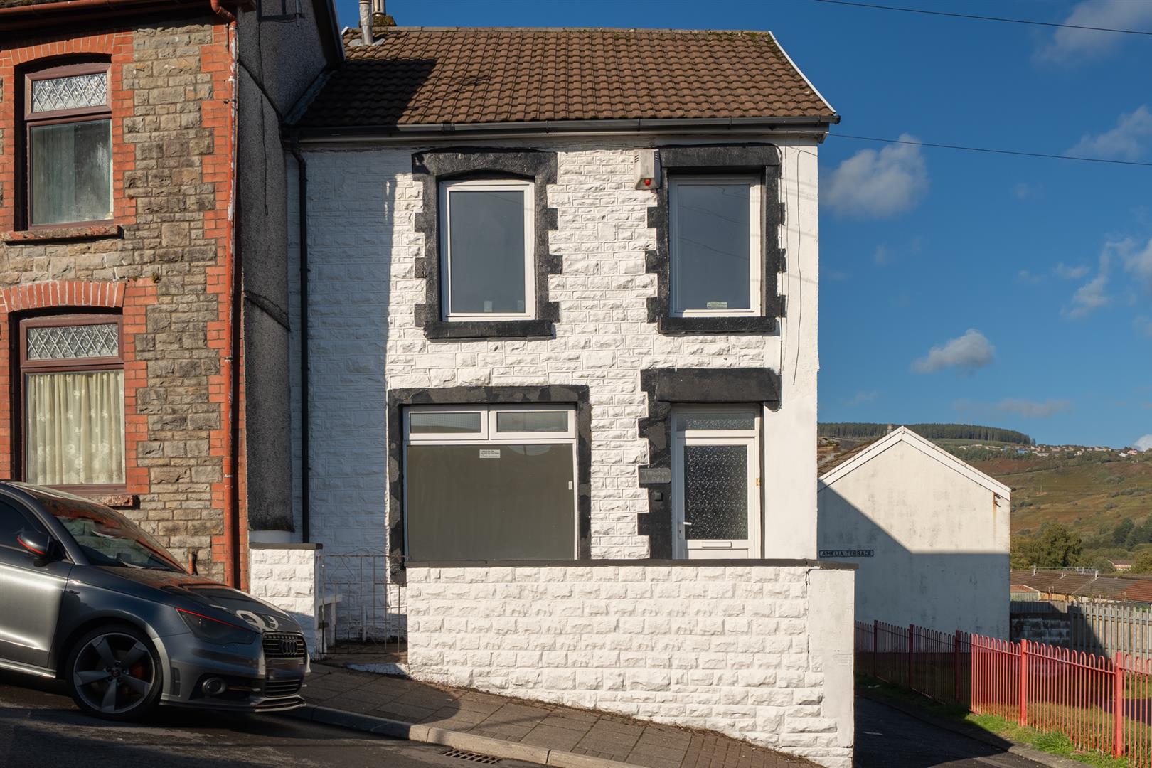 house for sale institute road
