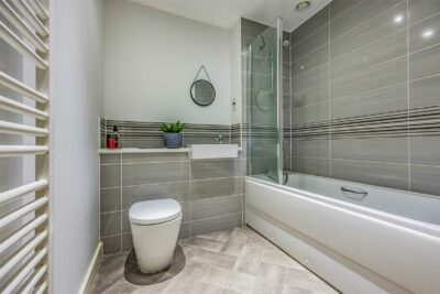 flat for sale brunel way