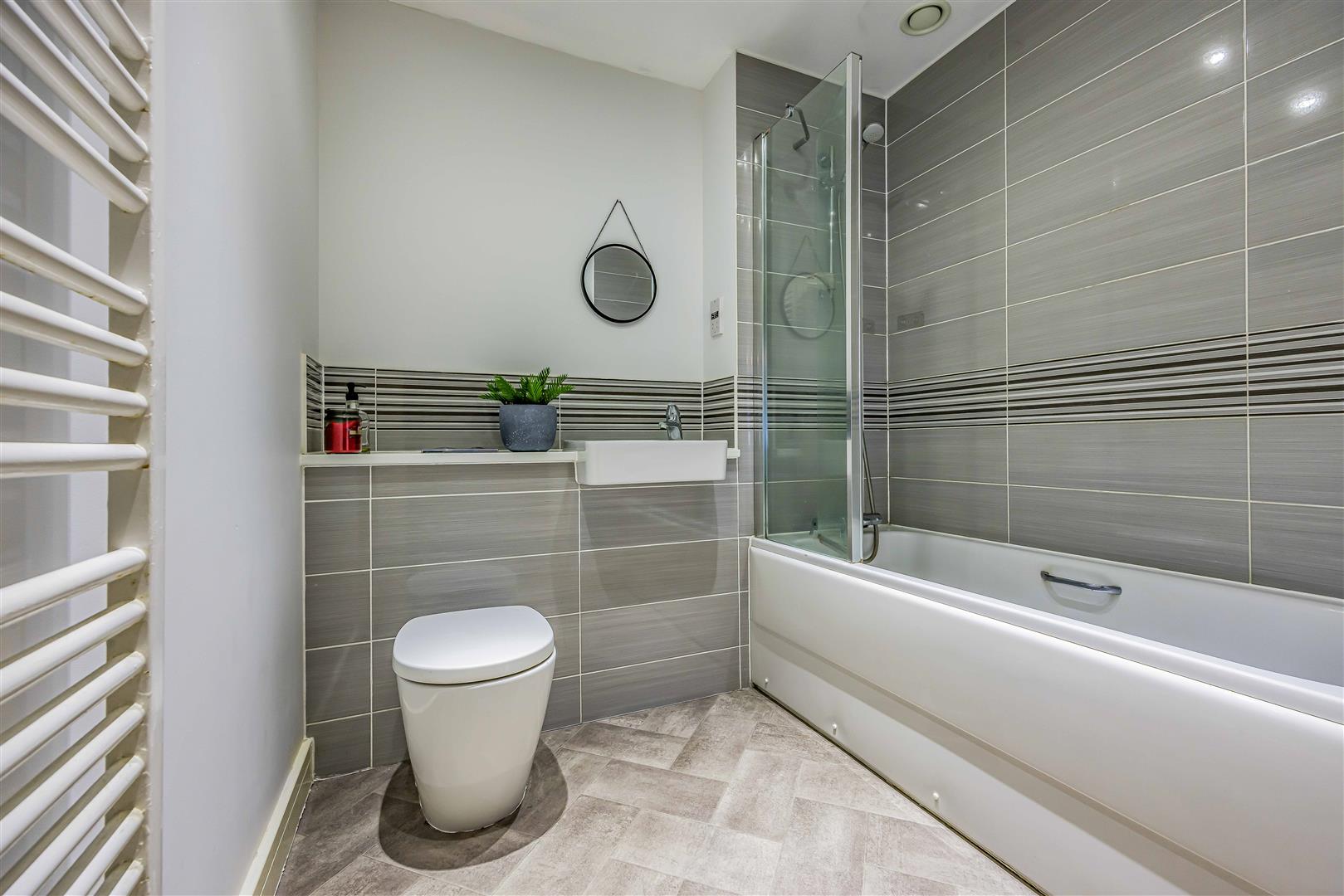 flat for sale brunel way