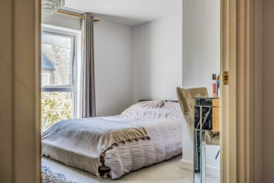 flat for sale brunel way