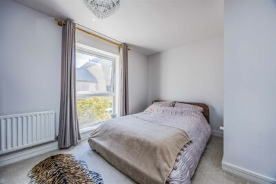 flat for sale brunel way
